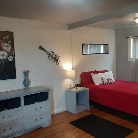 Terrace Motel Кус Бей Екстериор снимка