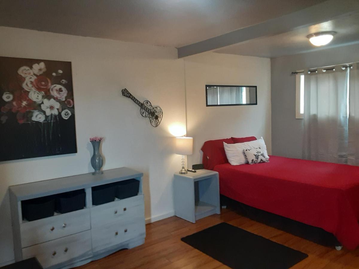 Terrace Motel Кус Бей Екстериор снимка